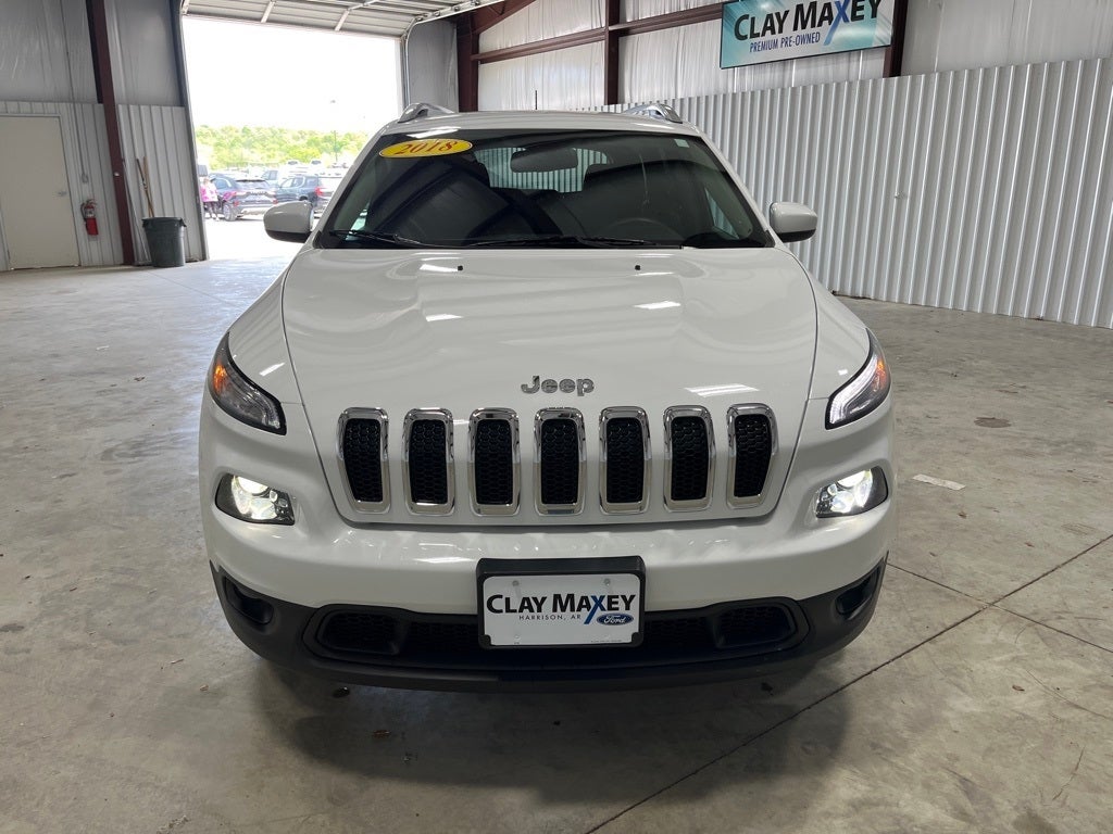 Used 2018 Jeep Cherokee Latitude with VIN 1C4PJMCB3JD564218 for sale in Harrison, AR