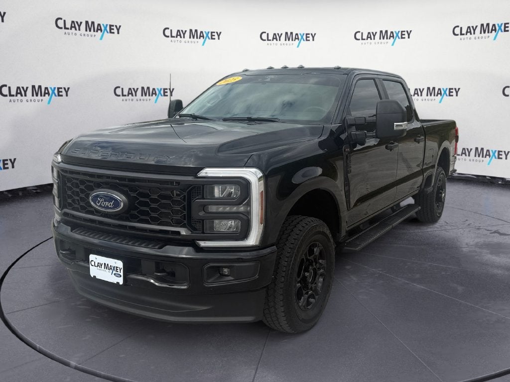 2025 Ford F-350 Super Duty XL
