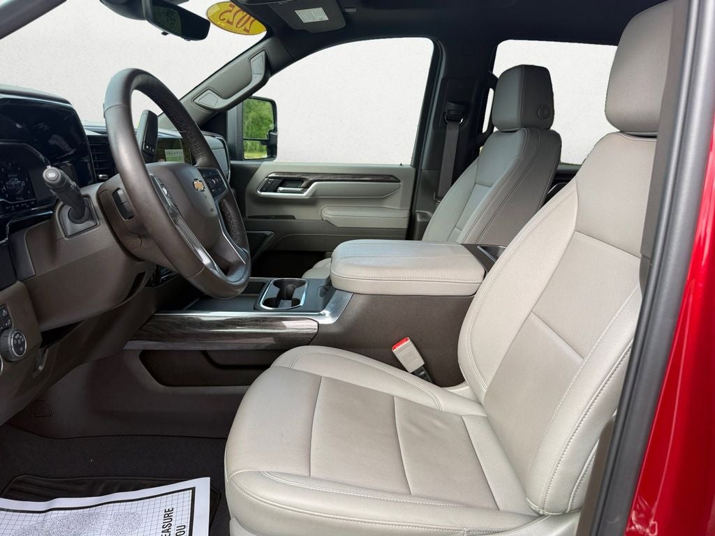 2025 Chevrolet Silverado 3500HD LTZ