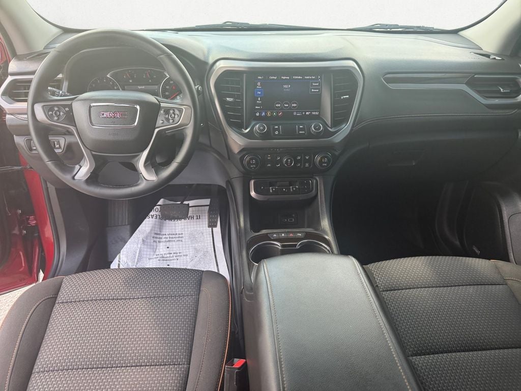 2023 GMC Acadia AT4