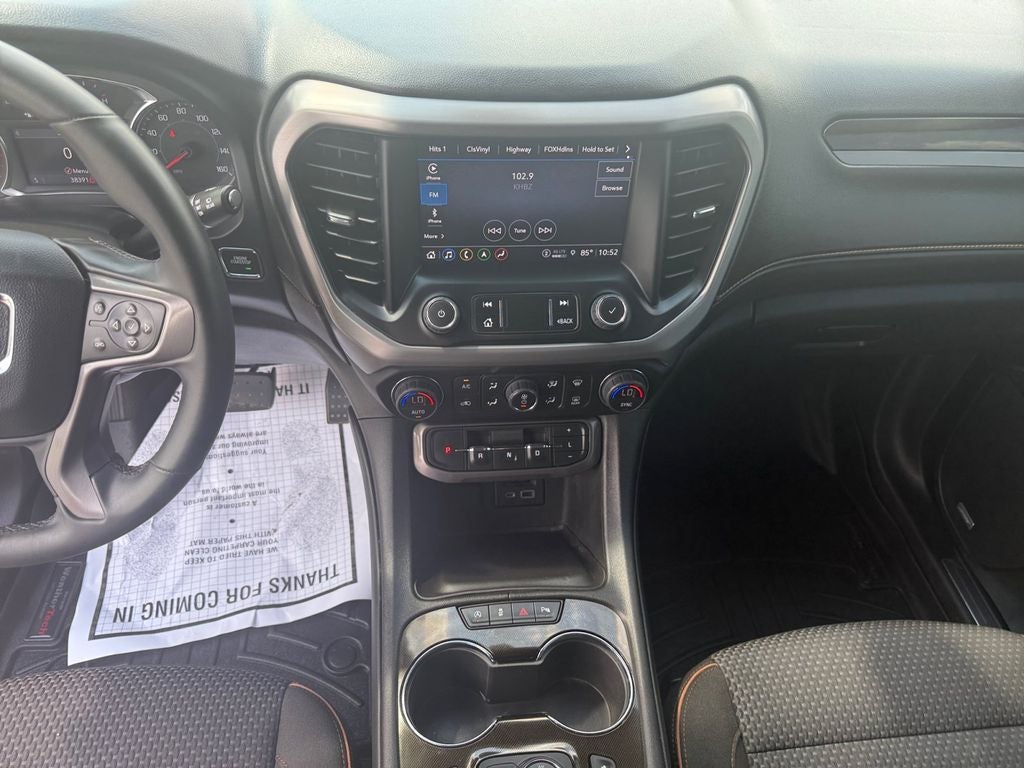2023 GMC Acadia AT4