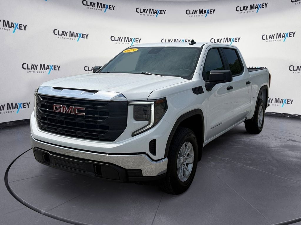 2025 GMC Sierra 4WD Crew Cab Short Box Pro's photo