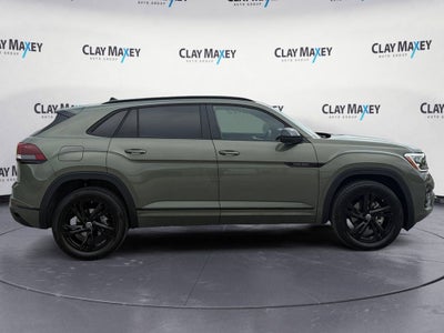 2026 Volkswagen Atlas Cross Sport 2.0T SEL R-Line Black