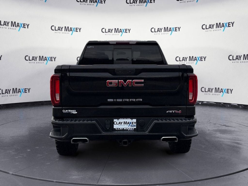2021 GMC Sierra 1500 AT4