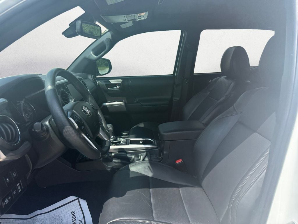2023 Toyota Tacoma Limited V6
