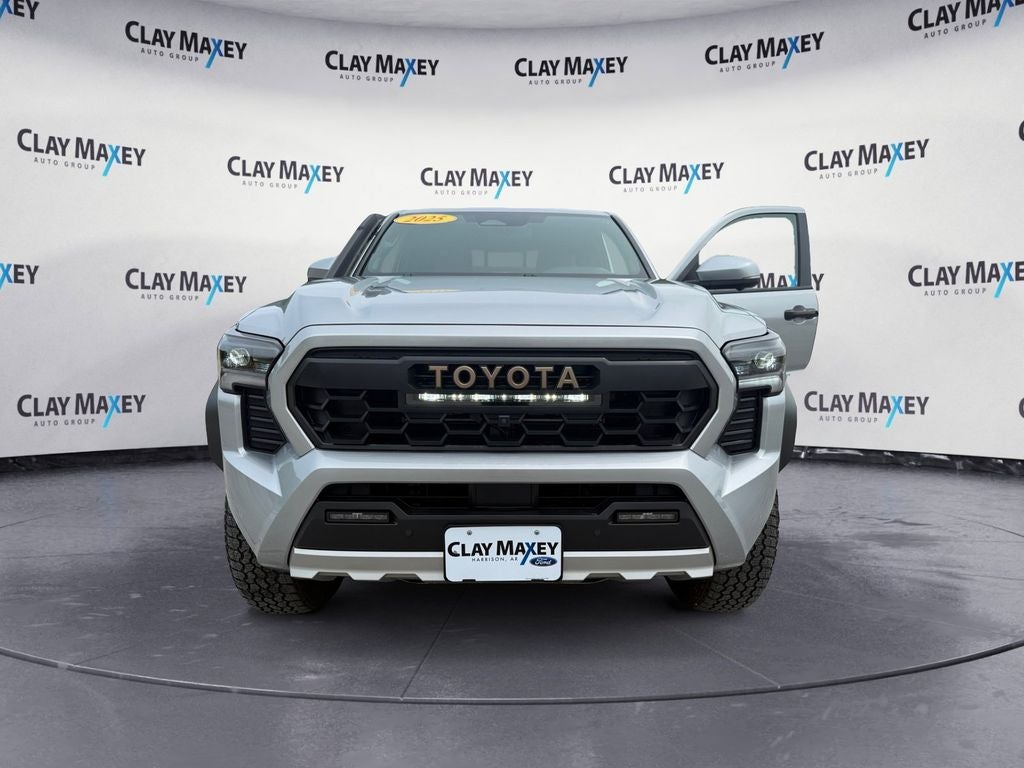 2025 Toyota Tacoma Hybrid Trailhunter