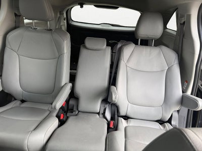 2024 Toyota Sienna XLE 8 Passenger