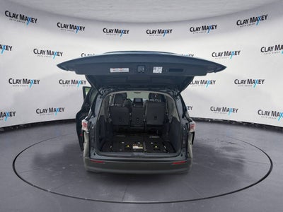 2024 Toyota Sienna XLE 8 Passenger