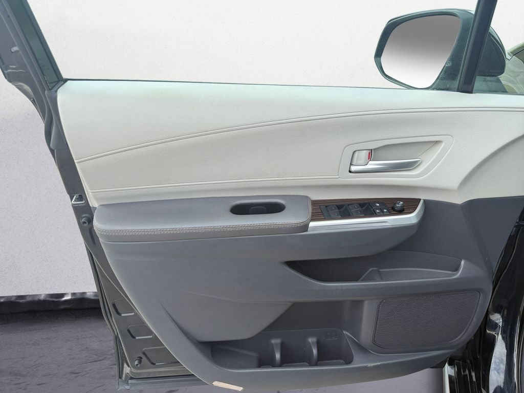 2024 Toyota Sienna XLE 8 Passenger