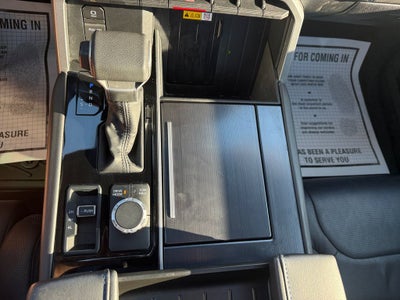 2024 Toyota Sequoia Platinum